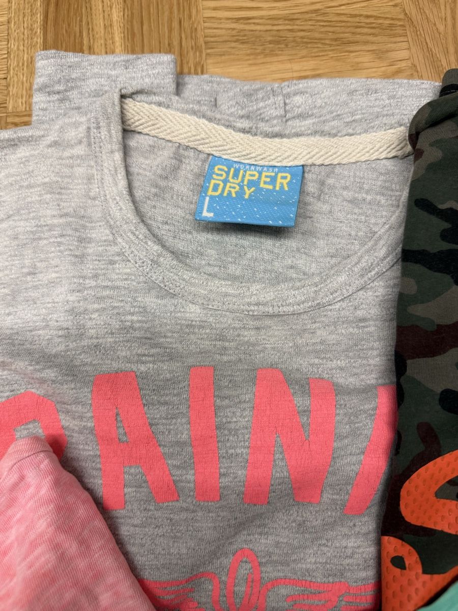 Lotti di vestiti: Superdry T-Shirts verschiedene Farben guter Zustand – Usato da Watt venduto da Steffi84 5