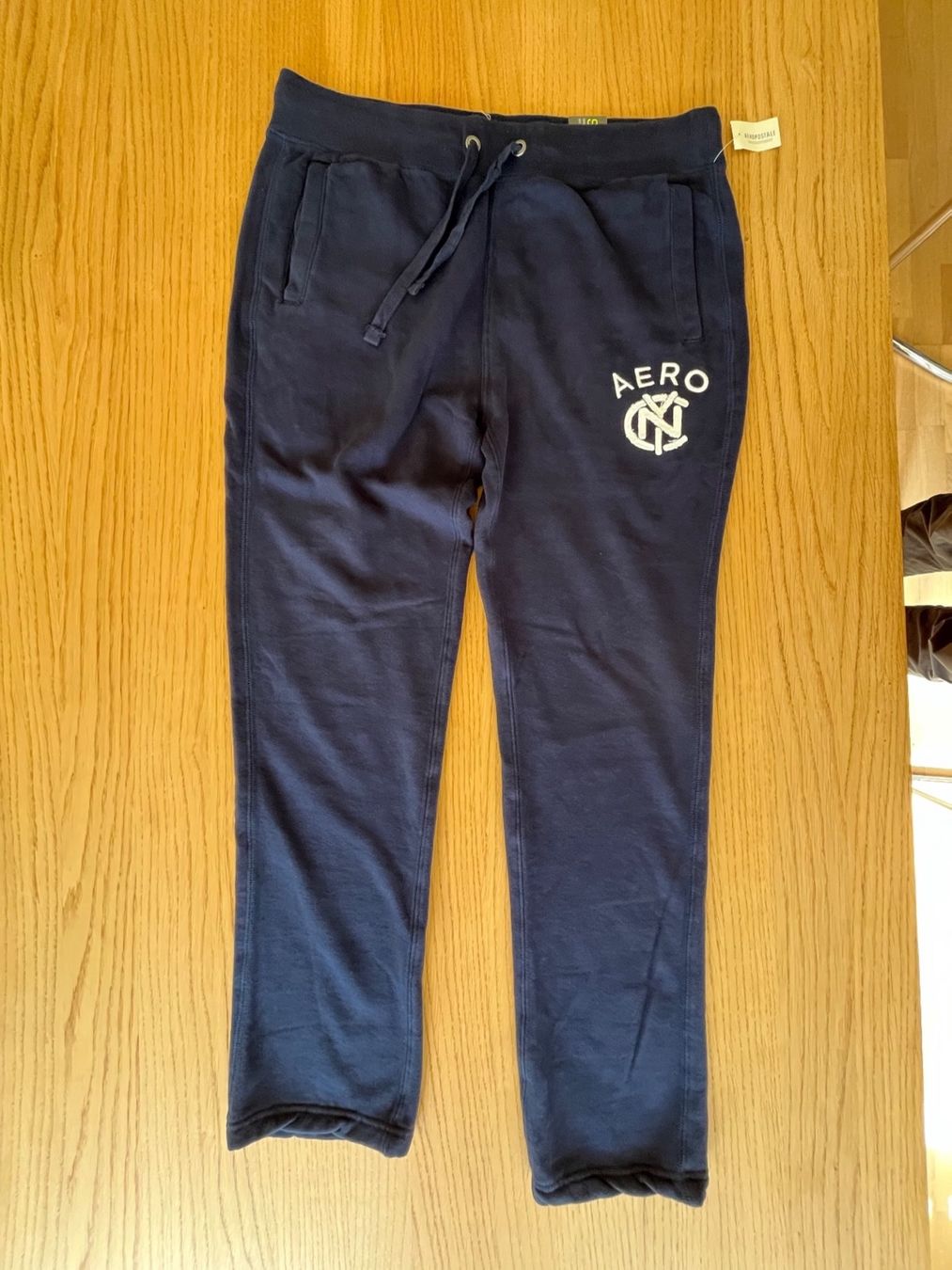 Pantaloni: Aeropostale Jogging Hose, Trainerhose, Freizeithose, warm, L – Nuovo (secondo la descrizione) da Netstal venduto da spaltflo01