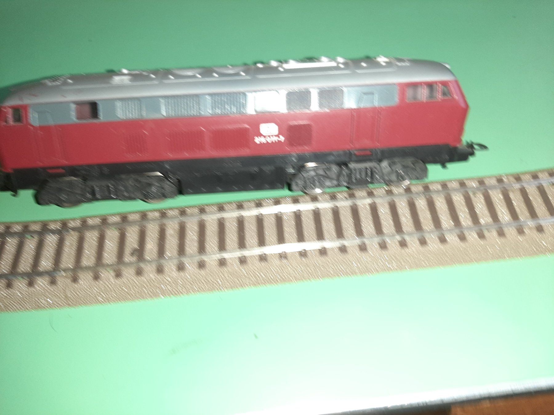Lima Modelleisenbahnen: LIMA 216 011-7 – Gebraucht aus Avully von RIVALIS