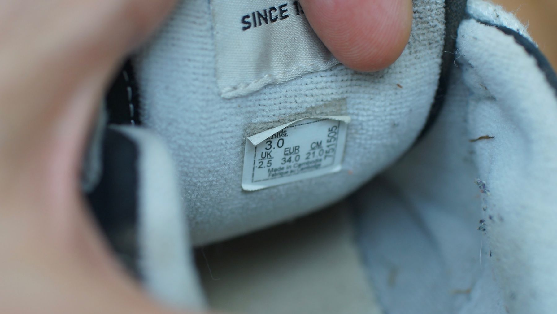 Scarpe da uomo: Vans Sneaker schwarz weiss Grösse 34 – Usato da Biel/Bienne venduto da Cyp79 5