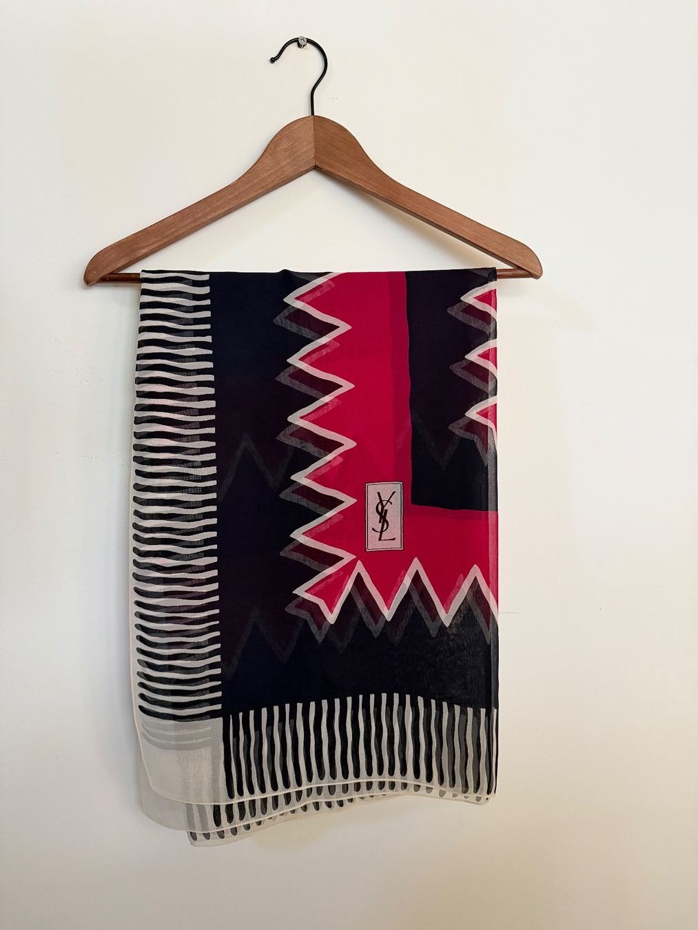 Saint Laurent Foulard & Sciarpe: YSL Vintage Schal – Usato da Zürich venduto da DianaPiii