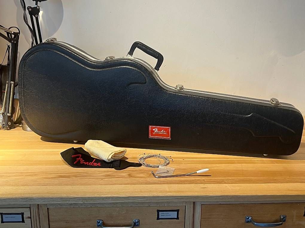 Strumenti musicali: Guitare électrique Fender Stratocaster 1997 – Usato da lausanne venduto da nymee123 8