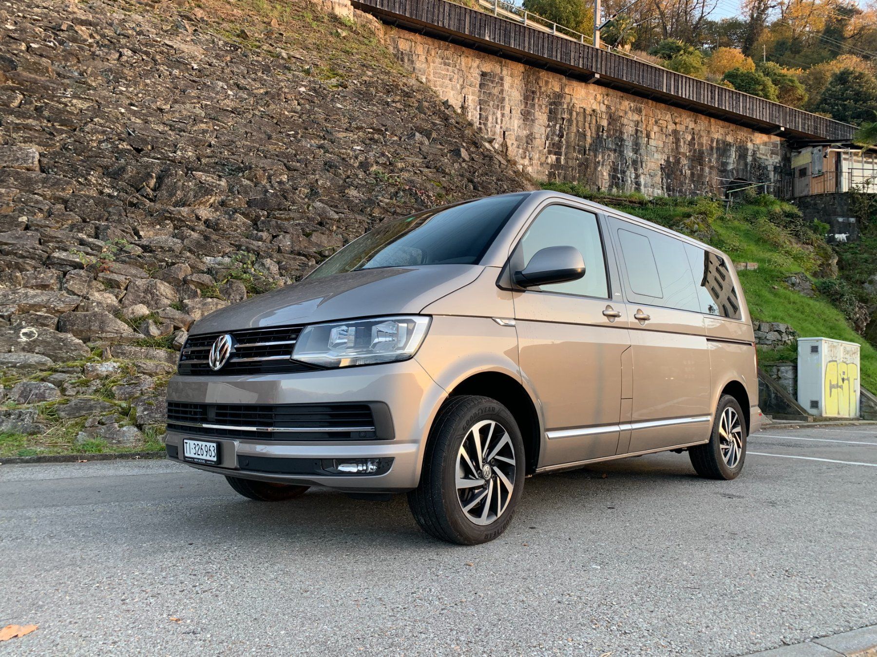 VW Automobili: VW Multivan T6 4x4 – Usato da Magadino venduto da apfarace