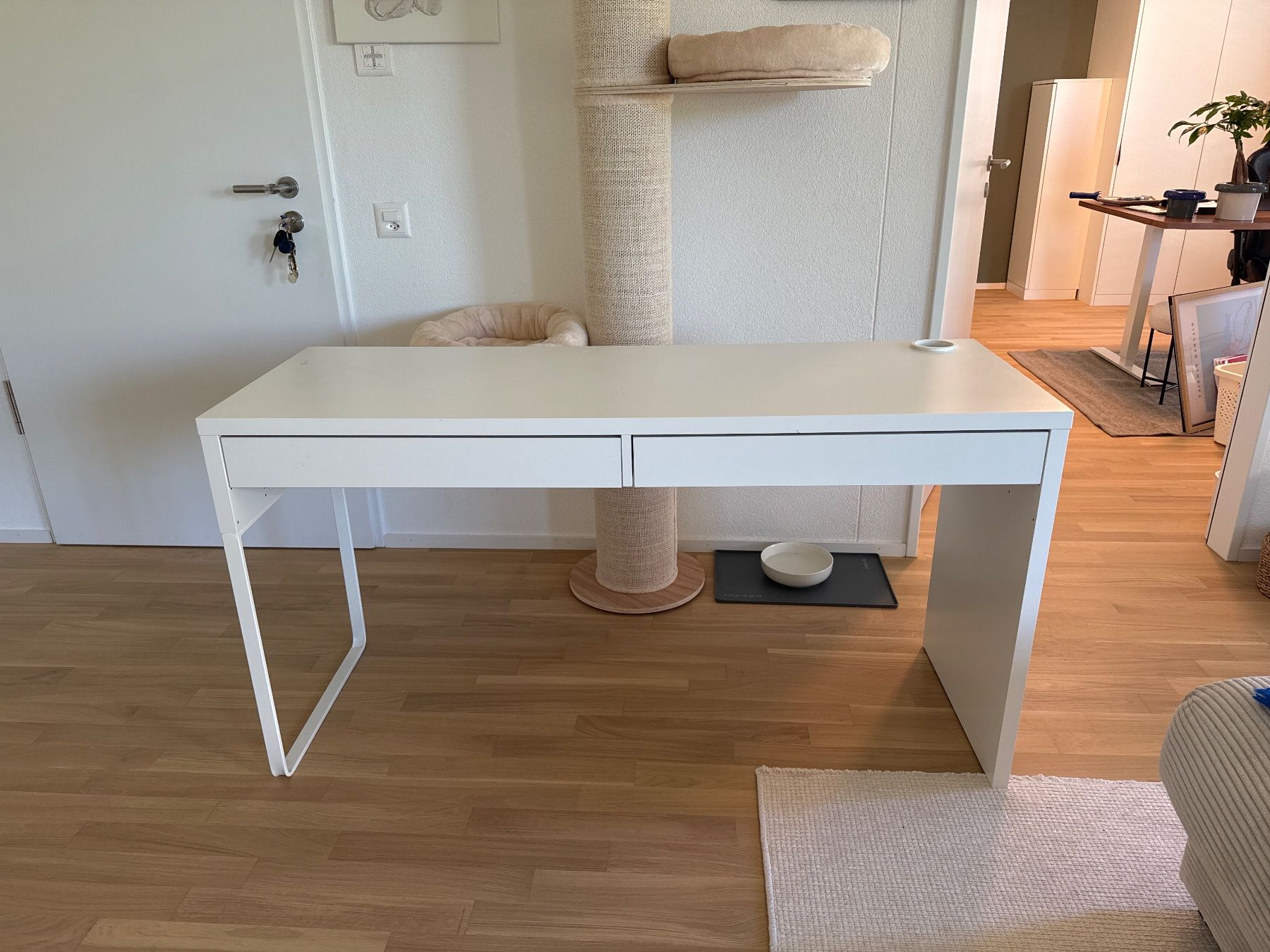 Ikea Bureaux: Micke-Ikea Möbel, 142x50cm, – D'occasion à Reinach BL par son_m5gs 1