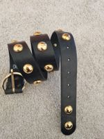Ledergürtel schwarz mit Goldnieten Grösse 95 cm 