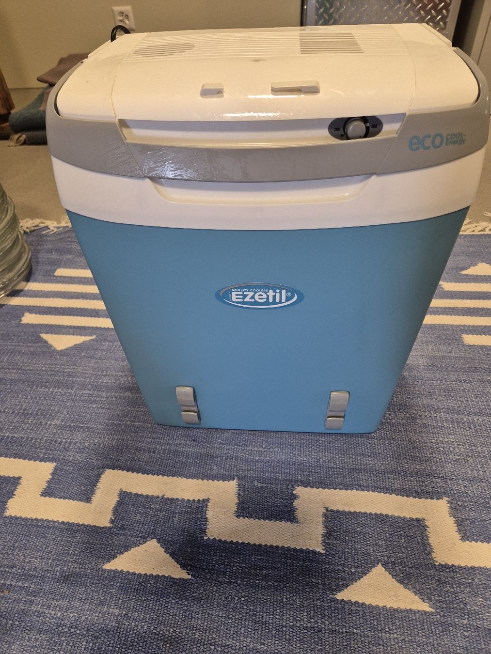 Réfrigérateurs et refroidissement: Kühlbox elektrisch – D'occasion à Untereggen par petrol72 1