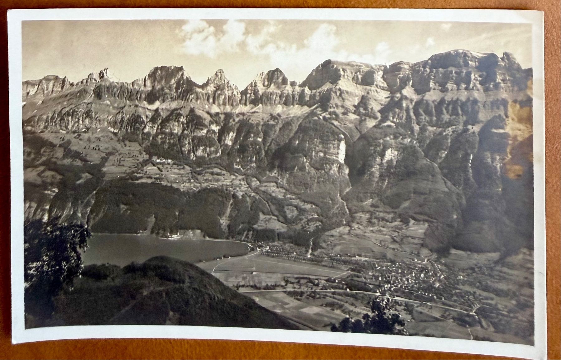 Cartoline postali: Wallenstadt mit See 1927 – Usato da Lutry venduto da Ediego
