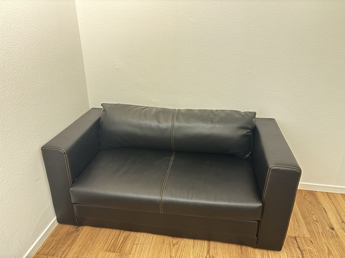 Sofas: Sofa Bett  – Gebraucht aus Luzern von che_85yy