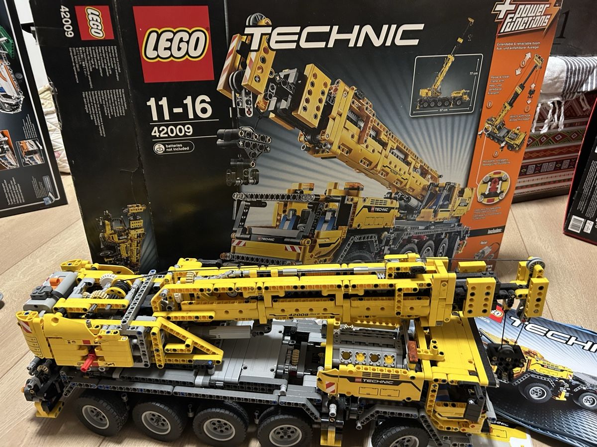 Lego Kit di costruzioni: LEGO Technic 42009 Mobiler Kran  mit Verpackung – Usato da Wegenstetten venduto da Pumukel85