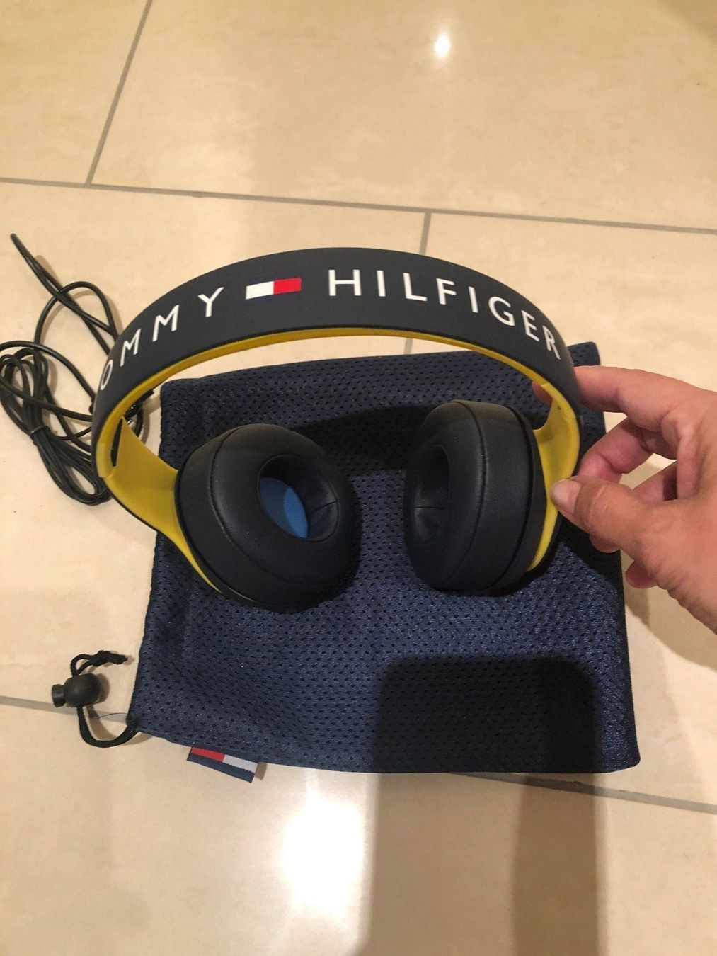 Cuffie: Kopfhörer neu Thommy Hilfiger – Nuovo (secondo la descrizione) da Deitingen venduto da gol_xd5d 1