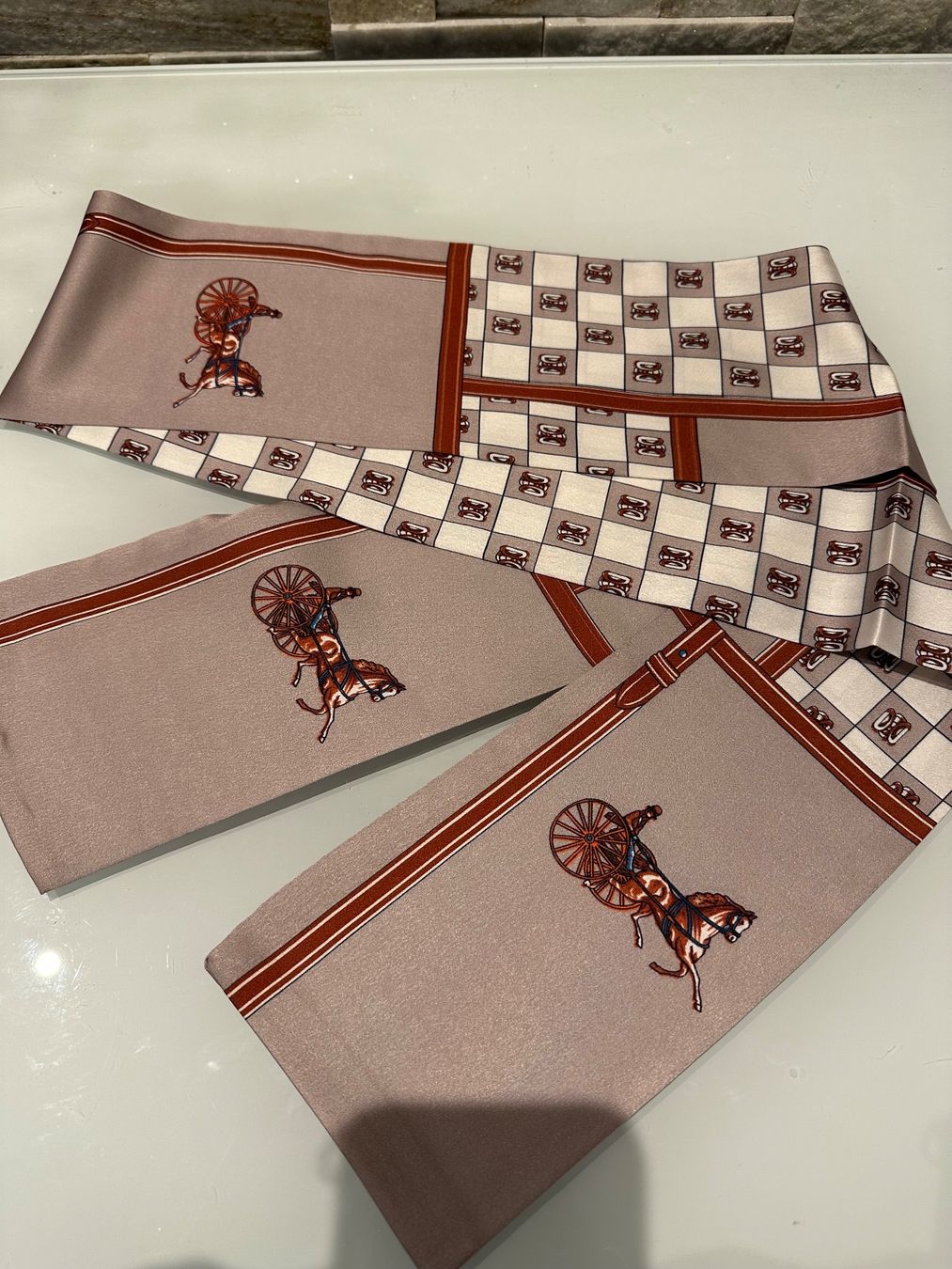 Foulards & écharpes: Lässiges Twilly – Neuf avec emballage d'origine à Hittnau par LuxAndMore 1