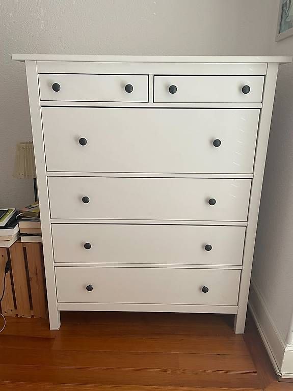 Kommoden: Commode 6 tiroirs HEMNES – Gebraucht aus Lausanne von giu_w2