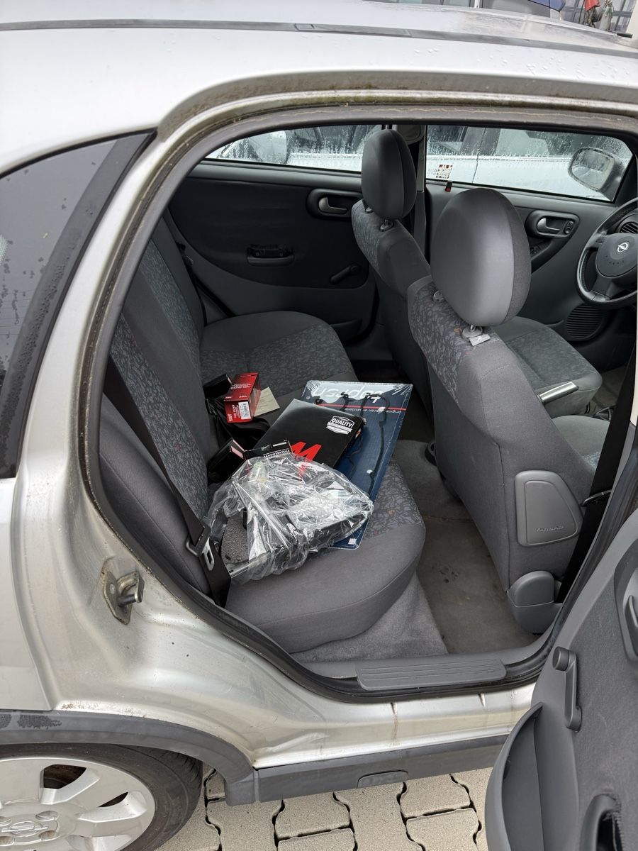 Opel Autos: Opel Corsa C 1.4 2001 – Gebraucht aus Ehrendingen von sla_m5k8 4