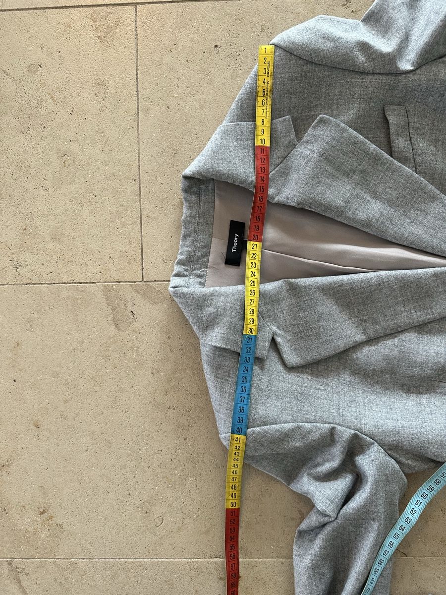 Theory Giacche: Theory Sakko Damen Grösse 4 Grau Fitted Blazer – Usato da Buchs SG venduto da Sunie 4
