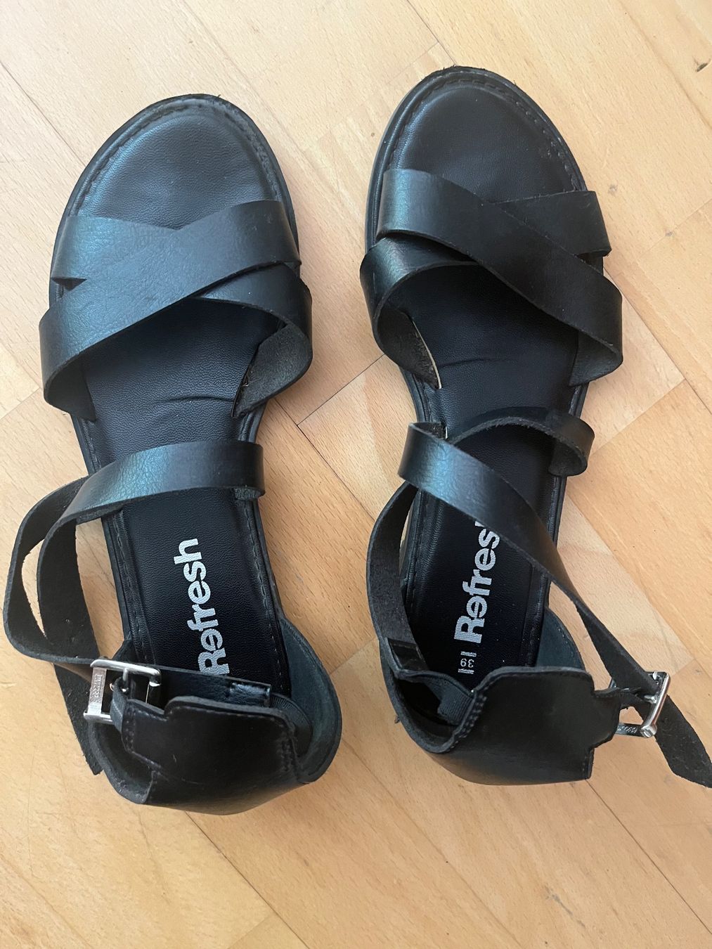 Scarpe da donna: Sandale schwarz Grösse 39 – Usato da Zürich venduto da mignonmignon