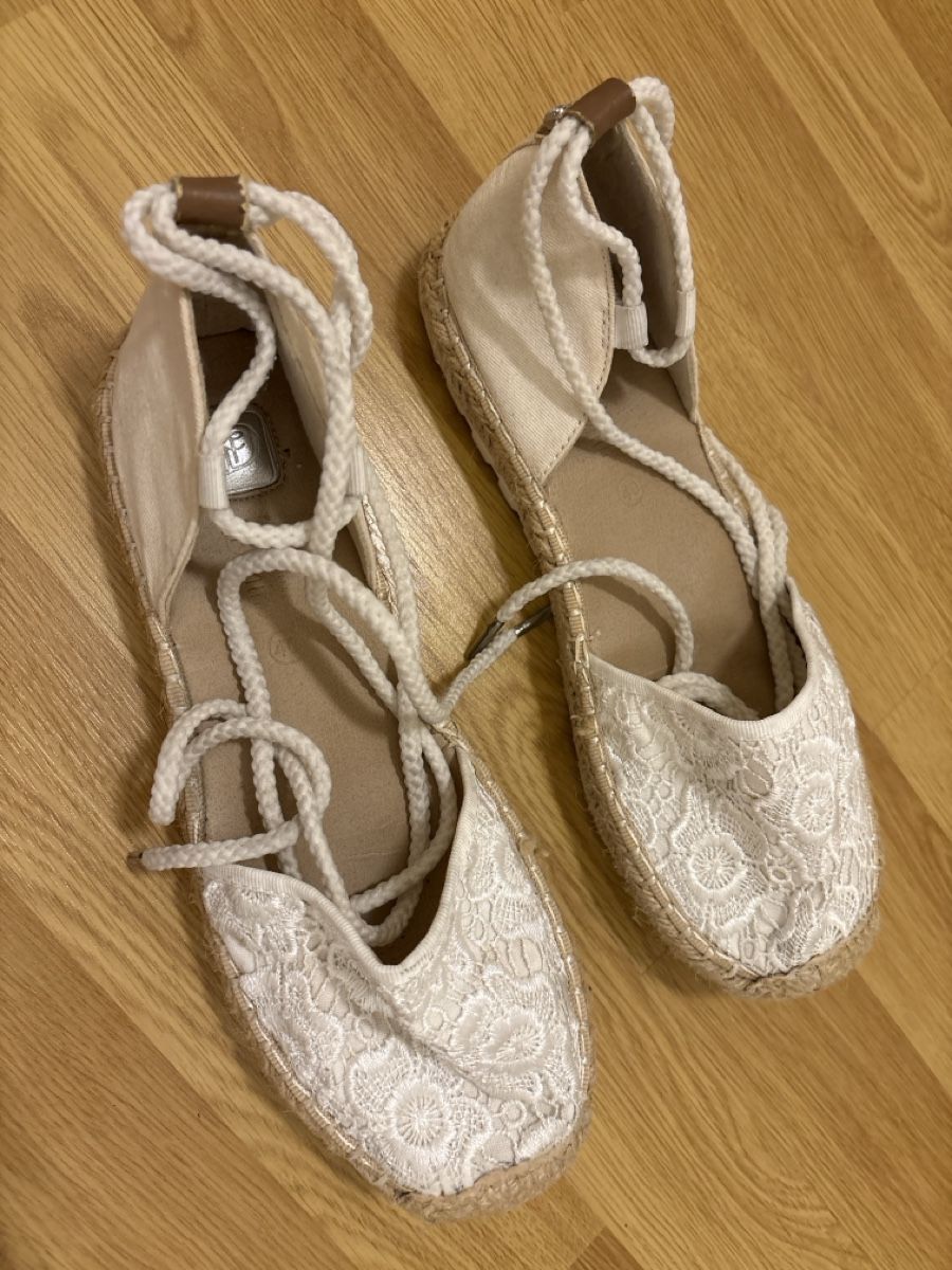 Scarpe da donna: Sommer Espadrilles mit Schnürung, Grösse 40 – Usato da Baar venduto da steffi_16 5