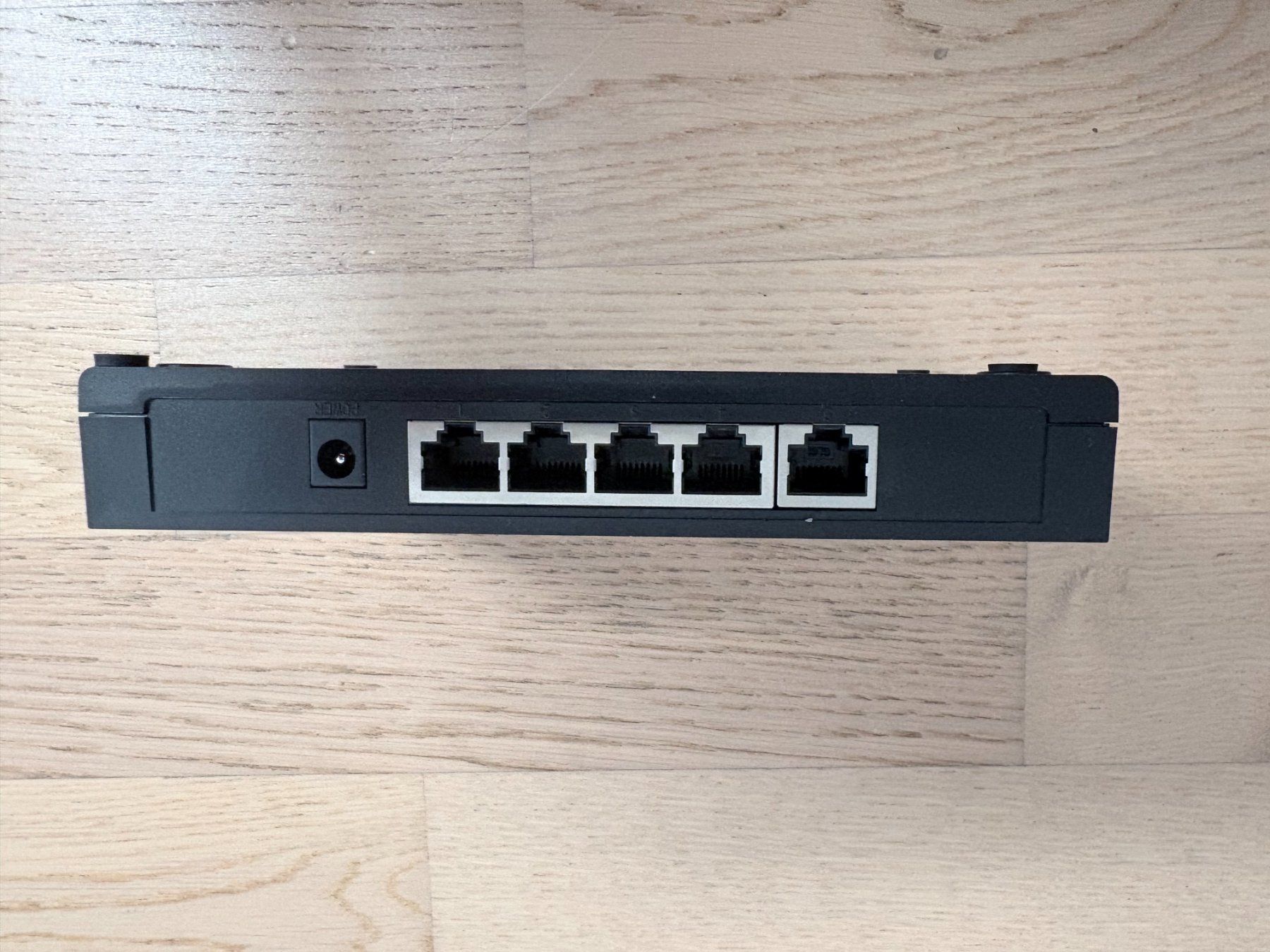 TP-Link Hubs & Switches: TP-Link TL-SG1005D 5-Port Gigabit Desktop Switch – Gebraucht aus Lachen SZ von ah2006 3