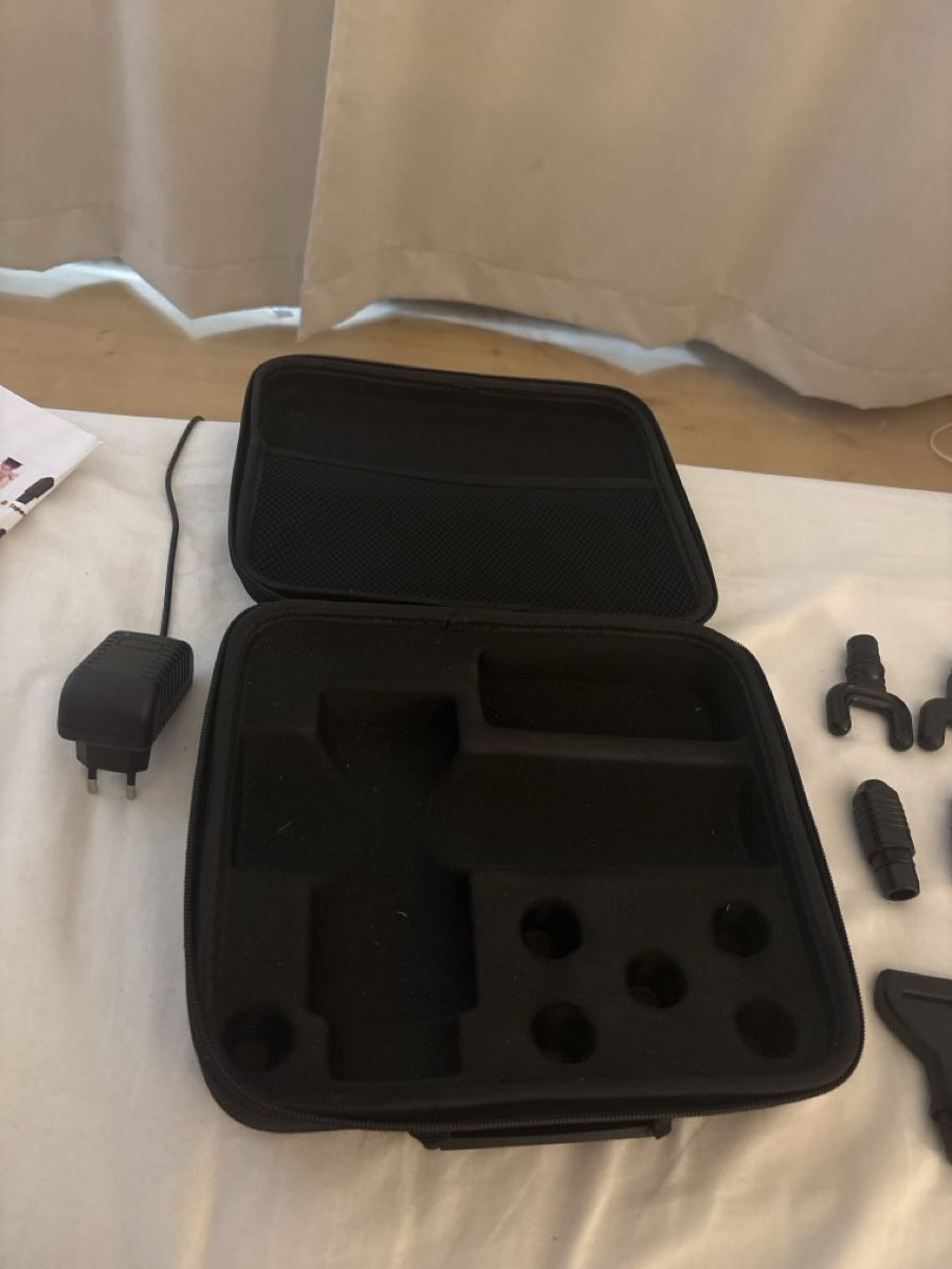 Appareils de massage: Massage Gun  – D'occasion à Ostermundigen par z_l 1