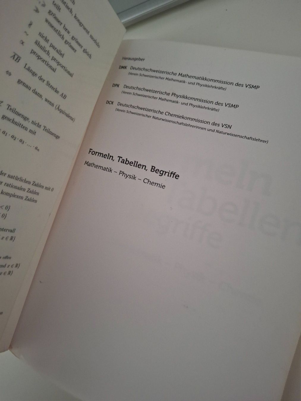 Libri: Formeln Tabellen Begriffe Mathematik Physik Chemie – Usato da Walterswil SO venduto da peiper2 6