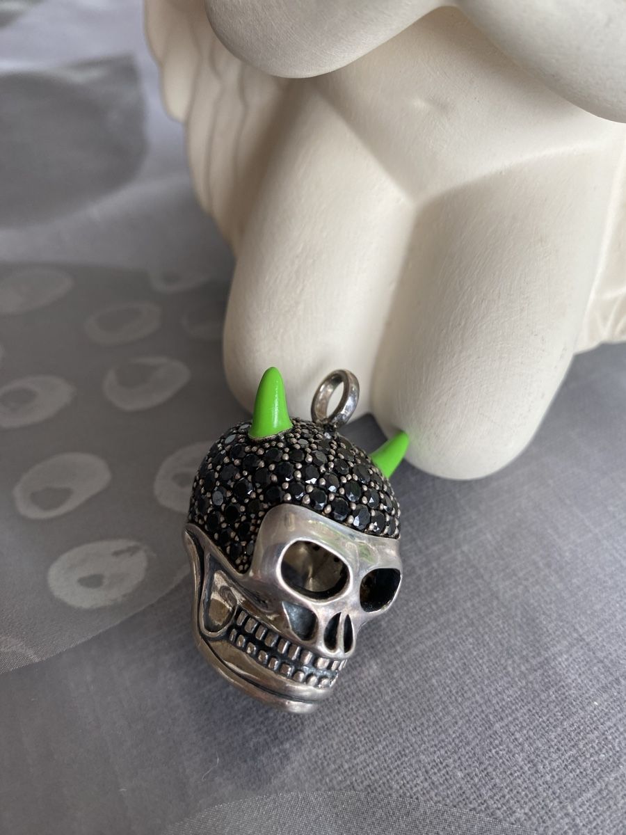 Thomas Sabo Ciondoli: Thomas Sabo Totenkopf-Angänger GROSS – Usato da Zuchwil venduto da Arche0 1