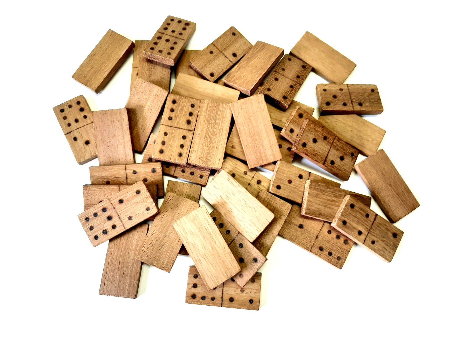 Spiele: Domino aus Holz Handarbeit – Gebraucht aus Flaach von maj_w_