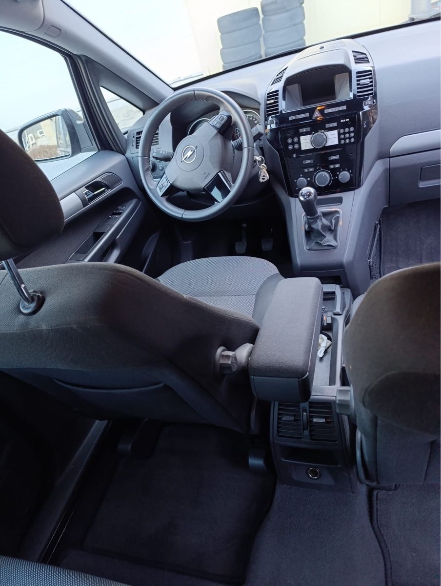 Opel Automobili: Opel Zafira – Usato da Bern venduto da aut_8hmg 2