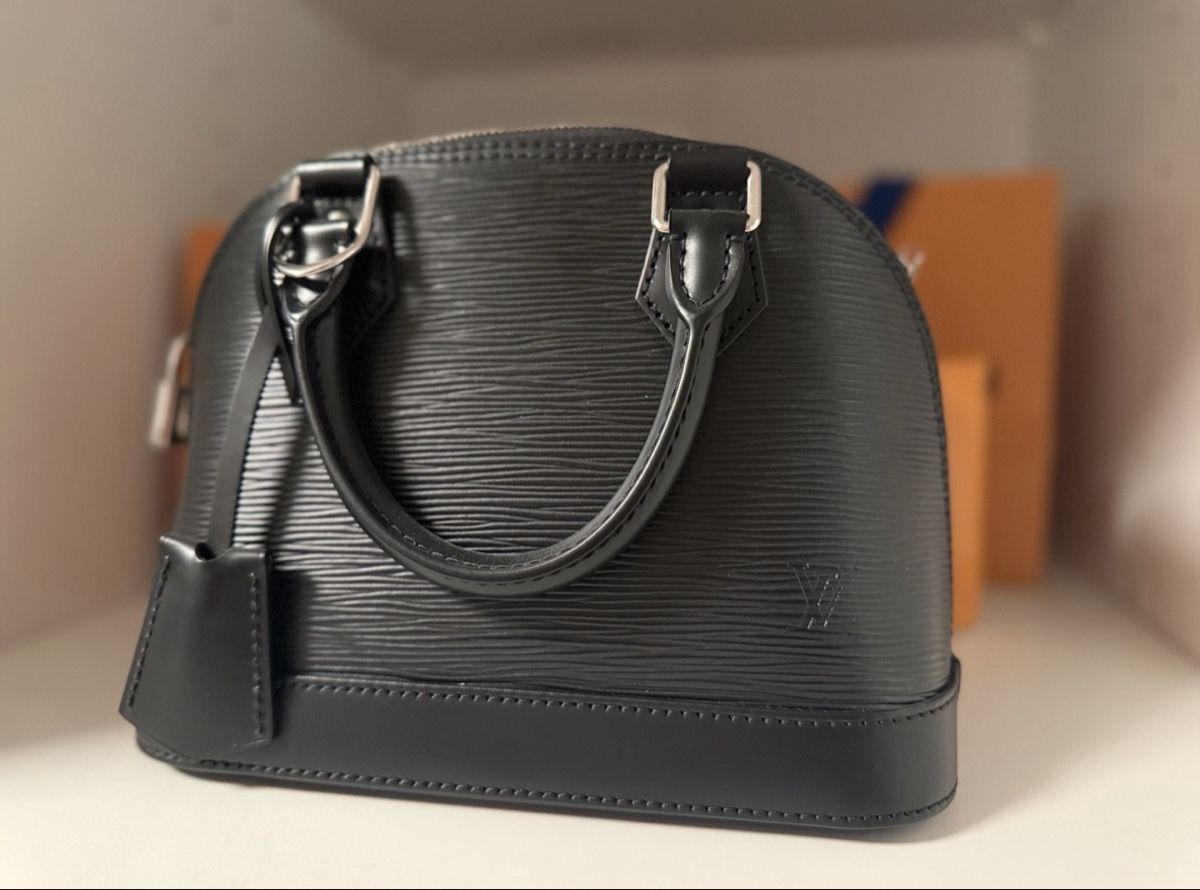 Louis Vuitton Sacs femmes: Alma BB – Neuf avec emballage d'origine à Hinwil par pas_hw6w 1