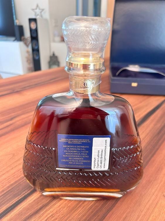 Zacapa Bevande alcoliche: Ron Zacapa Centenario 30 Anniversario & Centenario XO 40.0% – Usato da Schaffhausen venduto da schatzkiste69 2