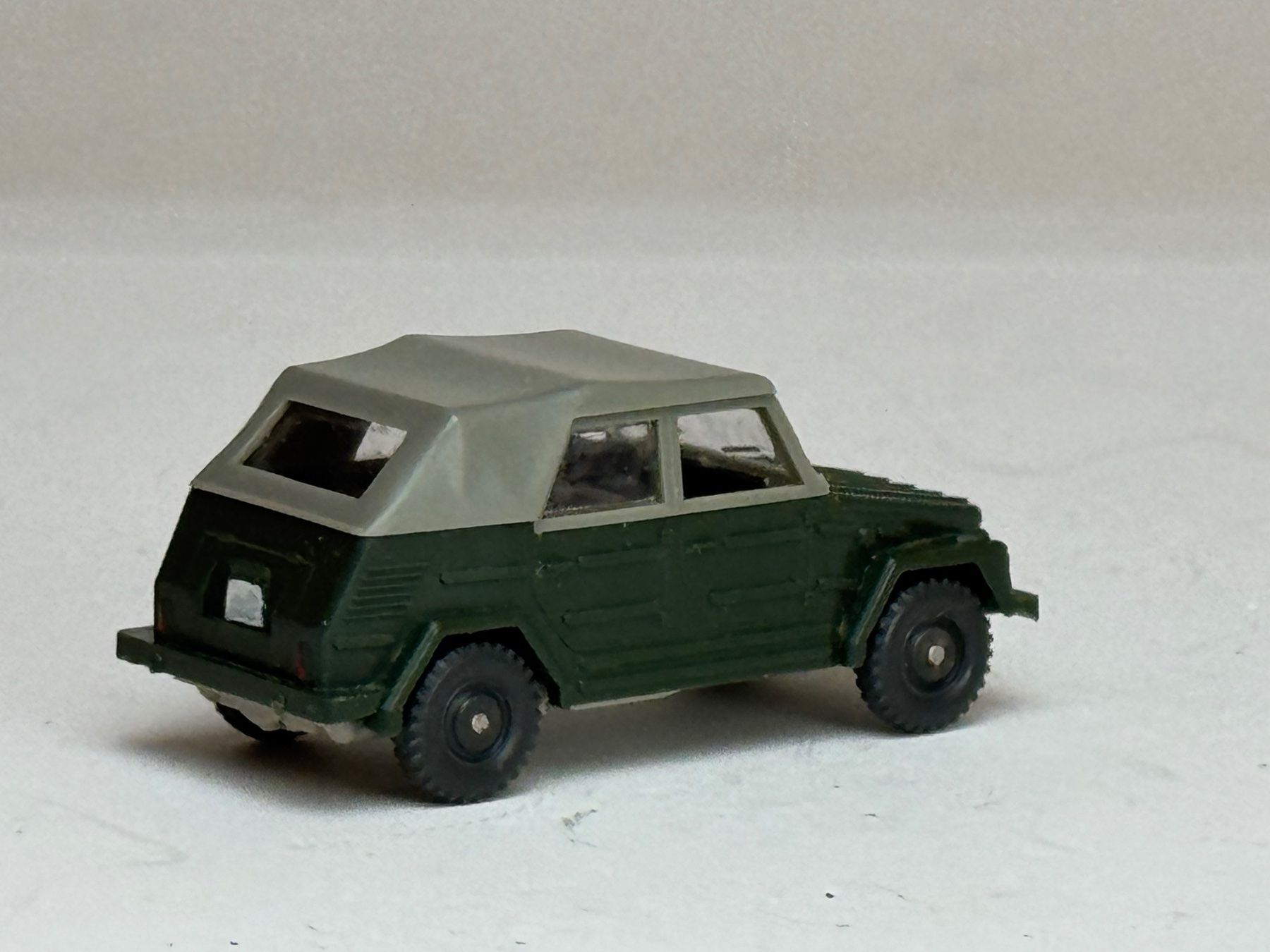 Wiking Modellini d'auto: SG- Wiking VW 181 mit Verdeck grün – Usato da Elm venduto da Wikmtz 1