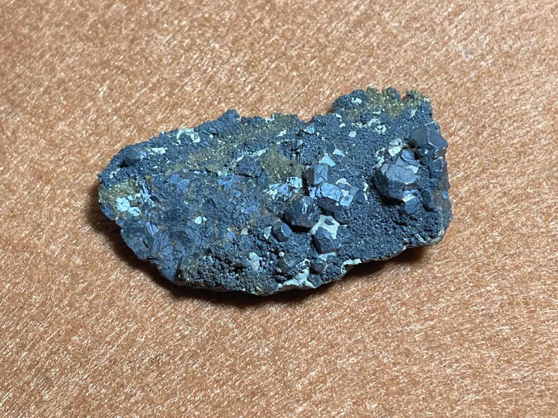 Minerali & Pietre curative: Galène et pyrite – Usato da Cernier venduto da Tashi_Delek 1