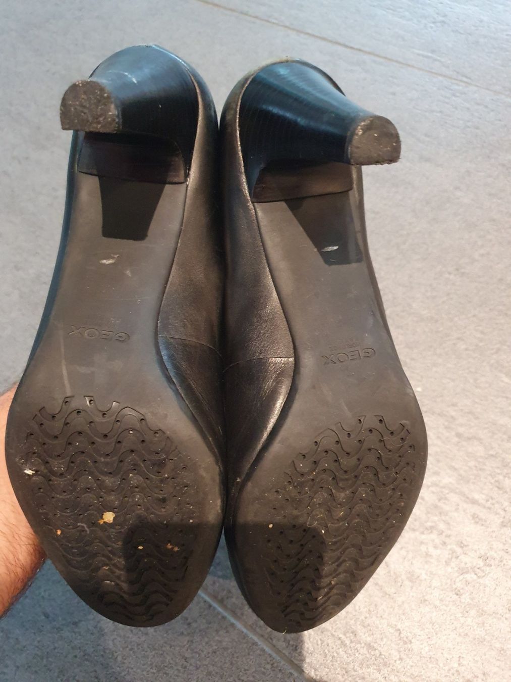 Geox Scarpe da donna: Leder Pumps Gr. 41, Absatzschuhe High Heels – Usato da Altendorf venduto da MiriCaj 9