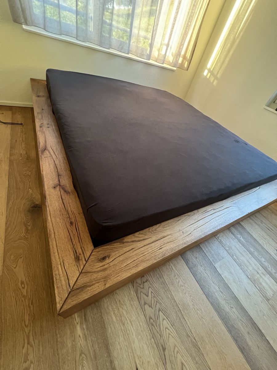 Letti: Balkenbett Holzbett 180x200 – Usato da Küssnacht am Rigi venduto da Bluecorrado88 3