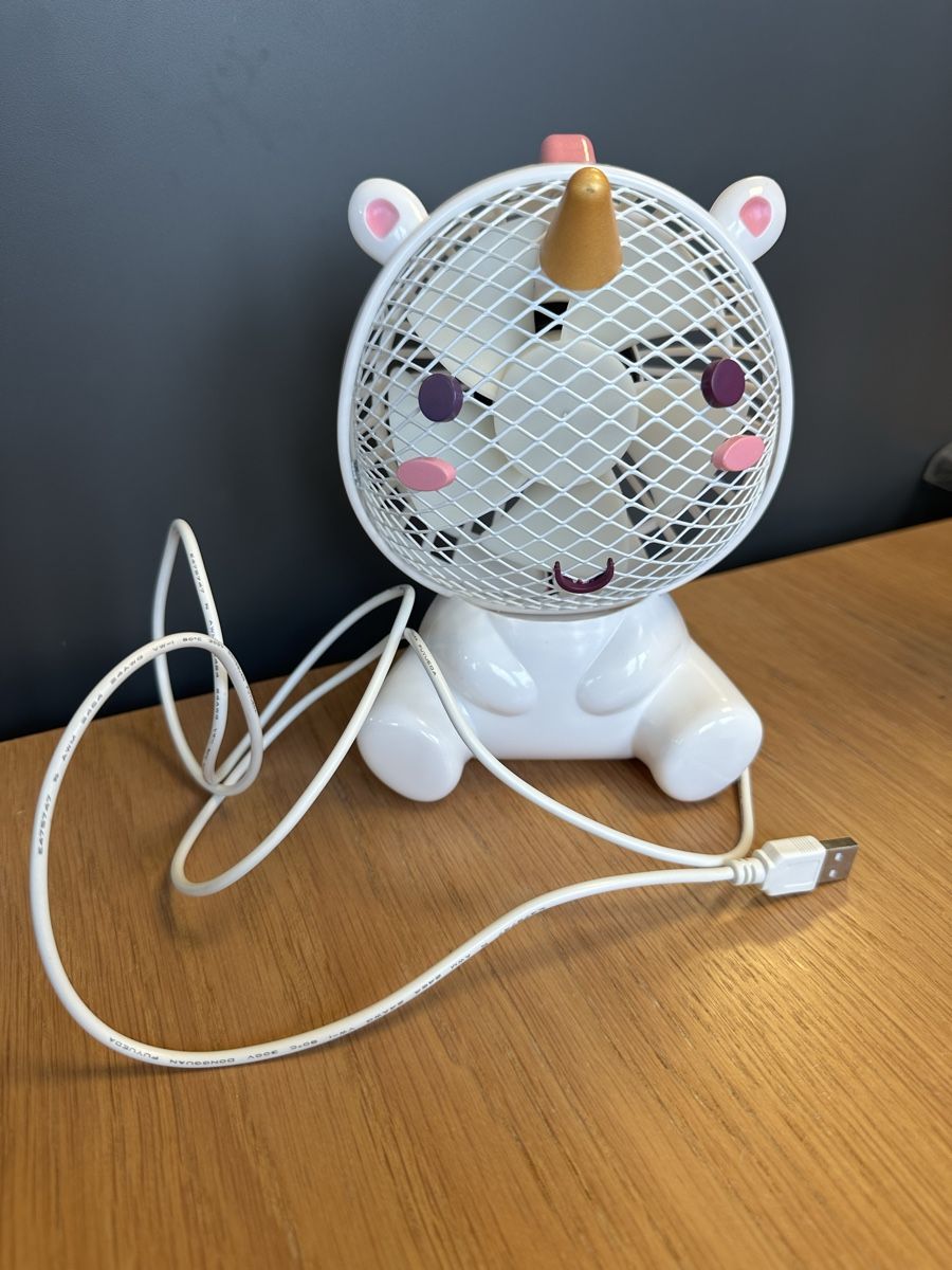 Ventilatori: Süsser Einhorn Ventilator, USB Ventilator, klein & handlich – Usato da Muri AG venduto da LON2o11