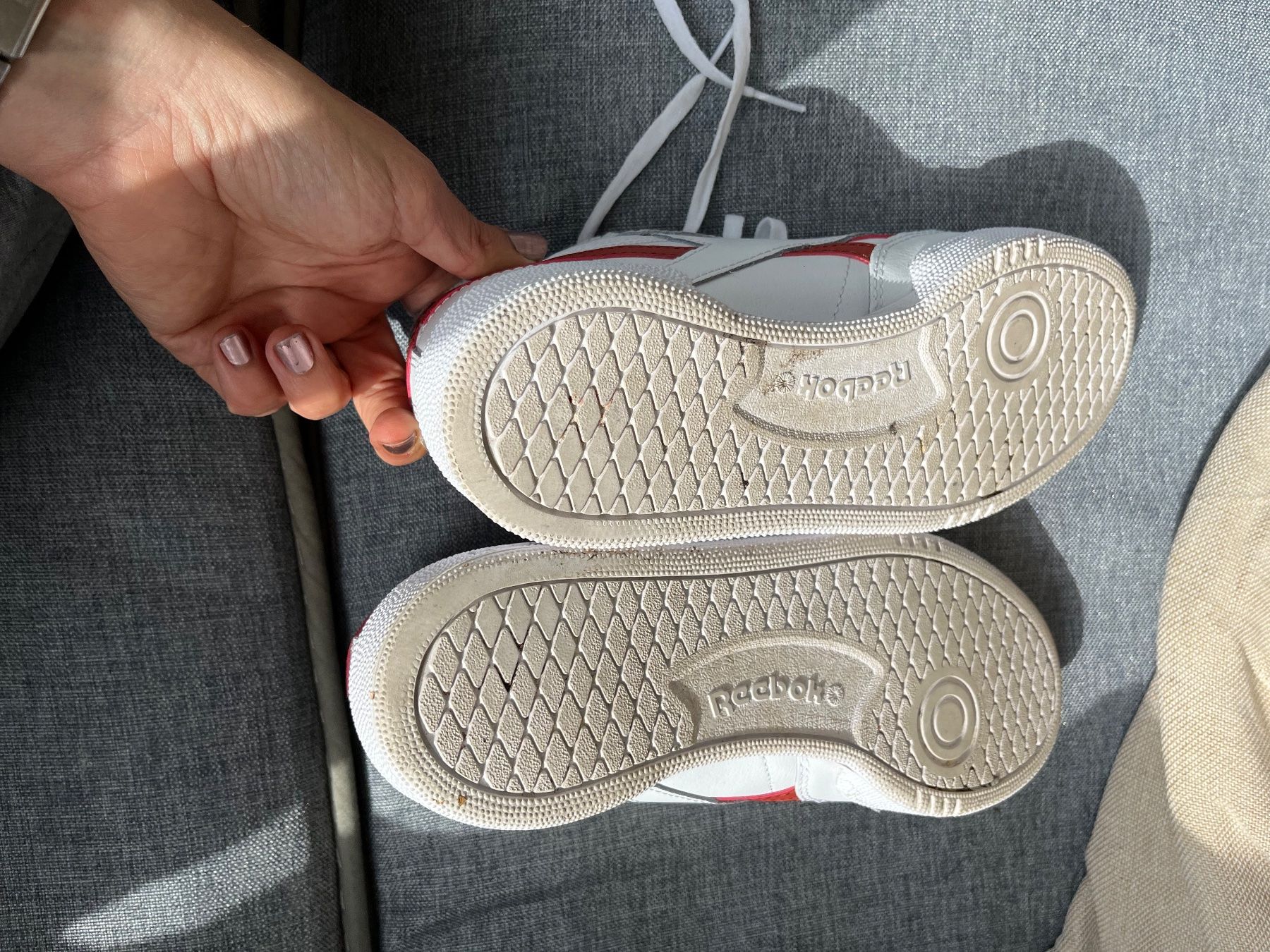 Reebok Herrenschuhe: Reebok 38.5 weiss und rot Sneakers – Gebraucht aus Zürich von maral787 4