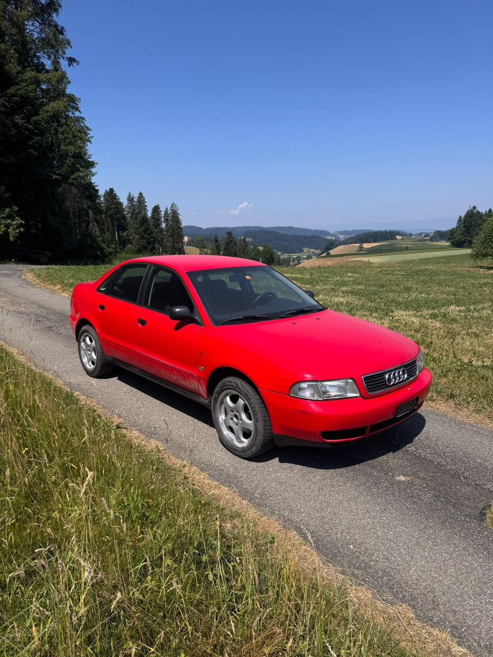 Audi Autos: Audi A4 b5 1.8l Ab MFK! – D'occasion à Riggisberg par Linaaagxi