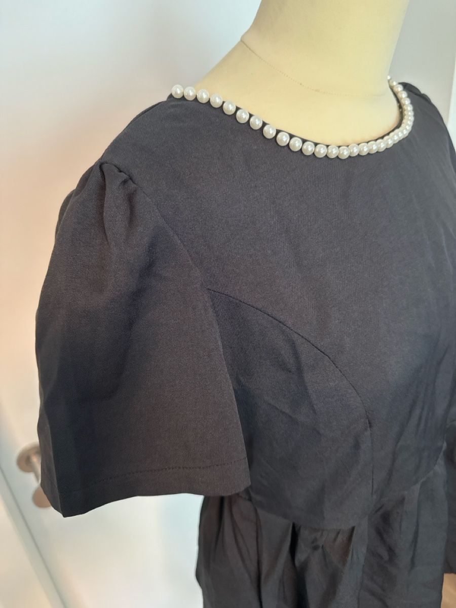 Camicette: Schwarze Bluse mit Perlen, Grösse 44, ungetragen – Nuovo (secondo la descrizione) da Wolfwil venduto da Piccola87 1