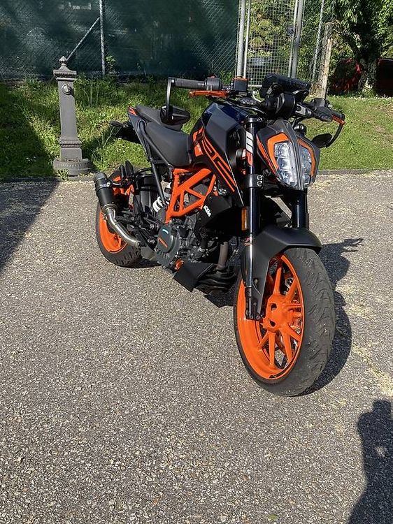 Strada: Ktm duke 125 – Usato da Purasca venduto da ben_zf5c