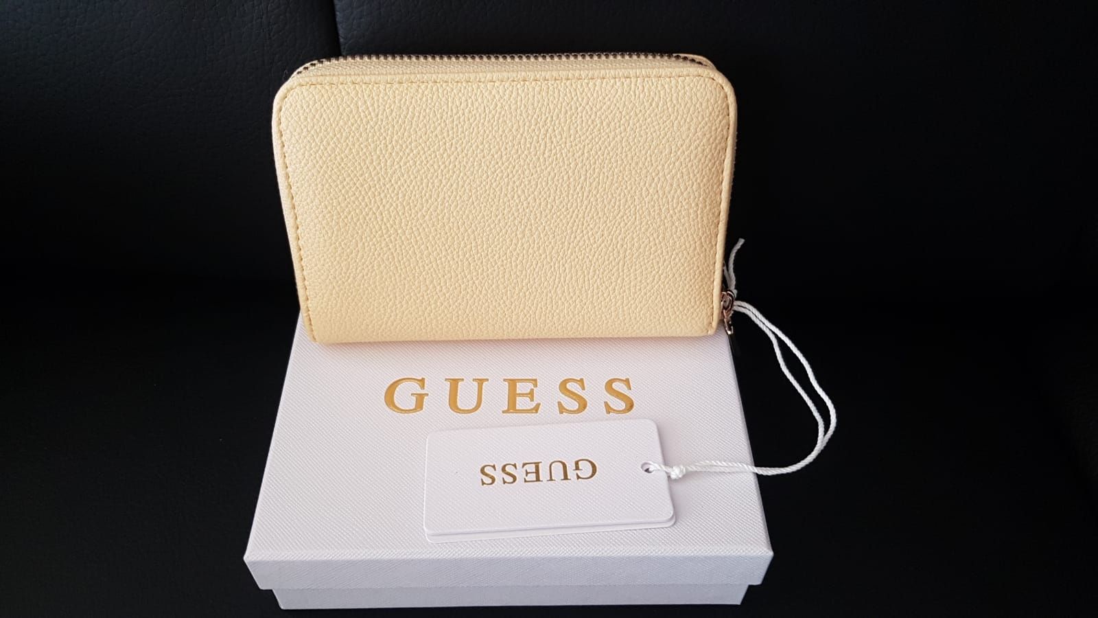 Guess Portamonete: Geldbörse Guess. – Nuovo e nell'imballaggio originale da Zürich venduto da ata_c8nh 9