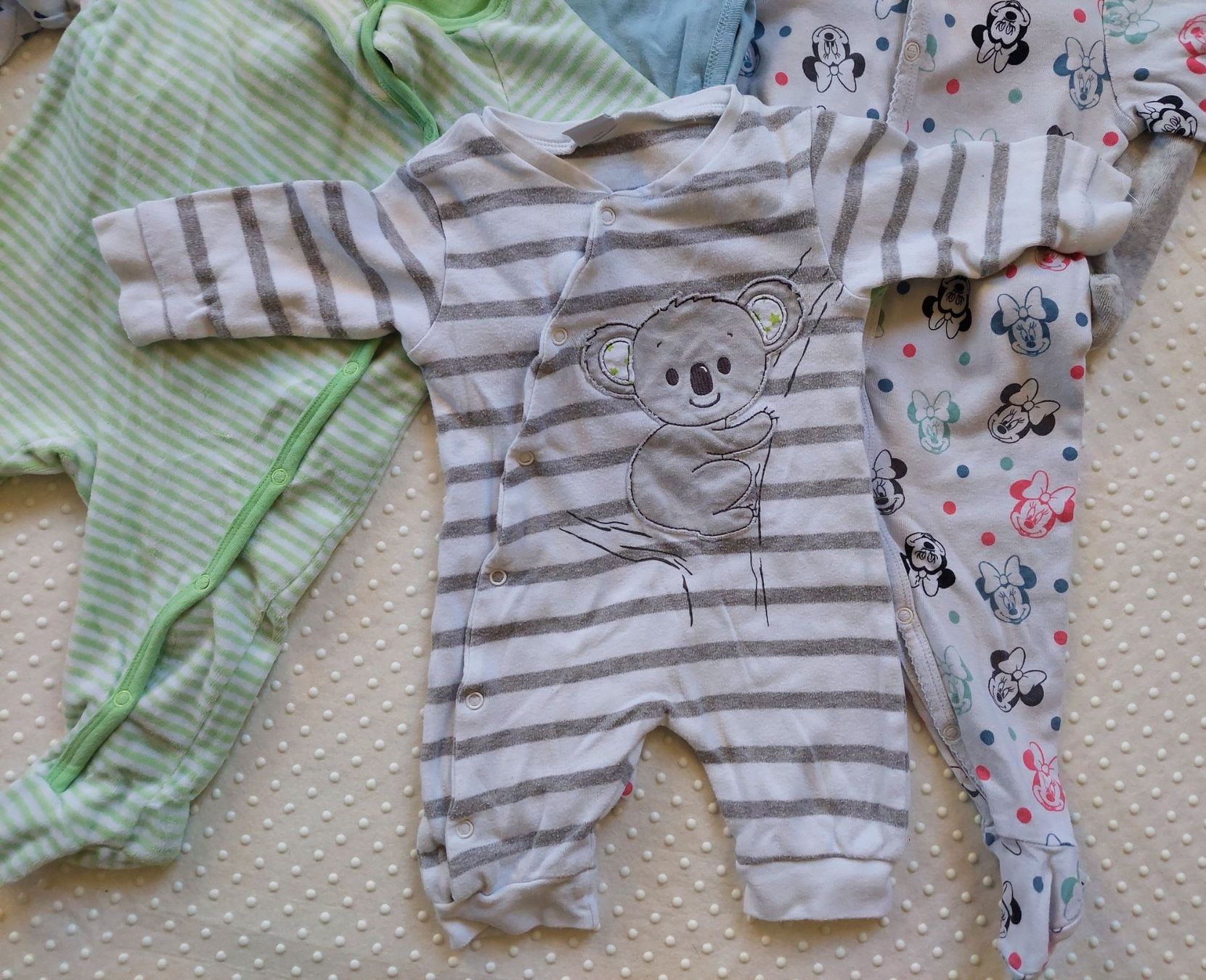 Lotti & Set di vestiti: 6 kuschelige Baby Strampler, Grösse 68 – Usato da Gysenstein venduto da joshuas81 1