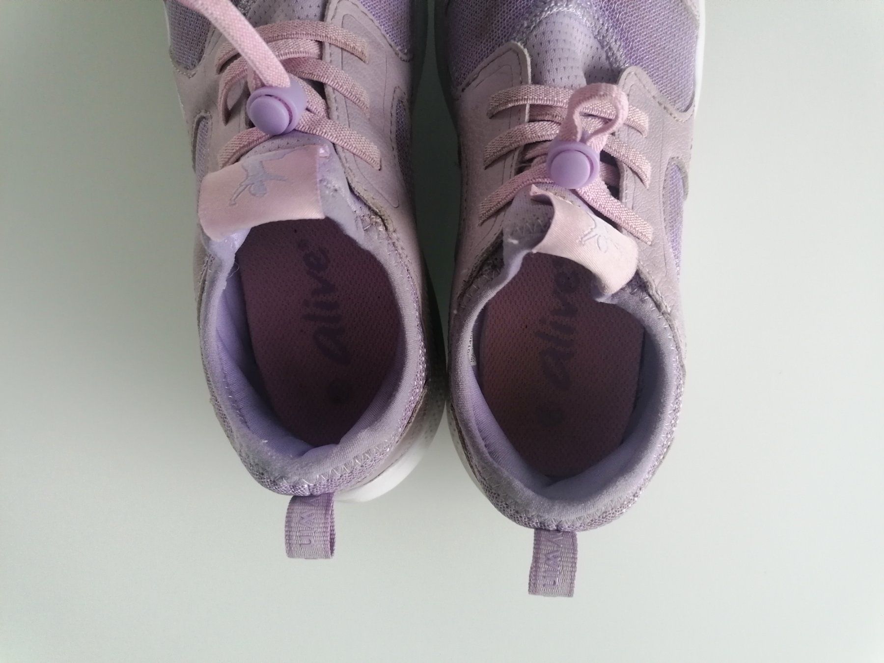 Schuhe für Mädchen: Girl Turnschuhe 36 – Gebraucht aus Uster von Smilla07 5