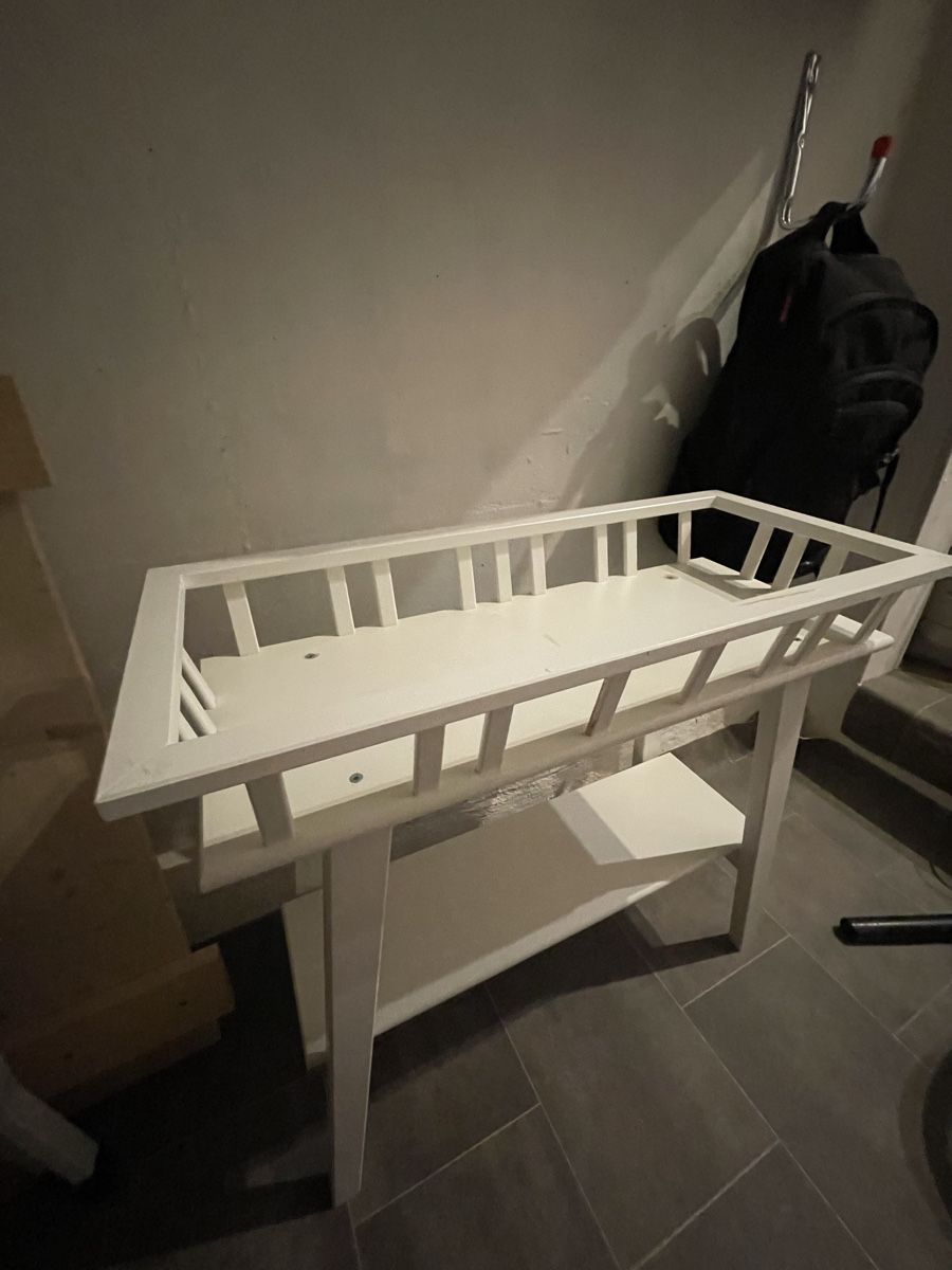 Sonstiges für Haushalt & Wohnen: Pflanzenständer Ikea – Gebraucht aus Ennetbühl von Anna.K.