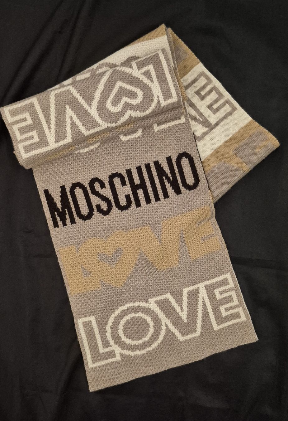 Moschino Foulards, Tücher & Schals: Damenschal MOSCHINO – Gebraucht aus Schaffhausen von Captancemo 1