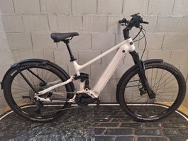 Bergstrom SUV 8 M weiss ebike fully BOSCH CX Demobike