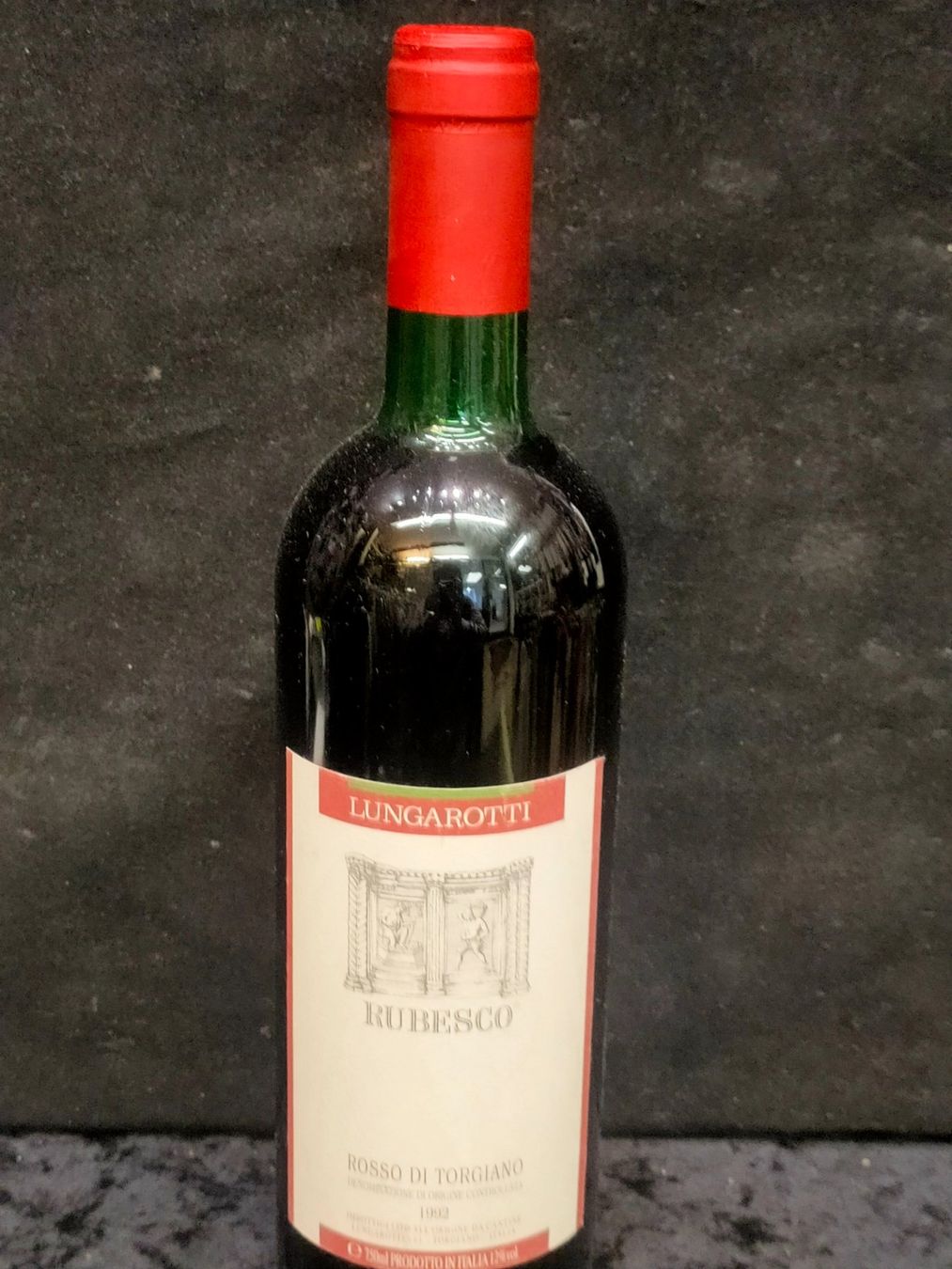 Wein: LUNGAROTTI RUBESCO 1992 – Neu (gemäss Beschreibung) aus Genève von Leboucheoreilles