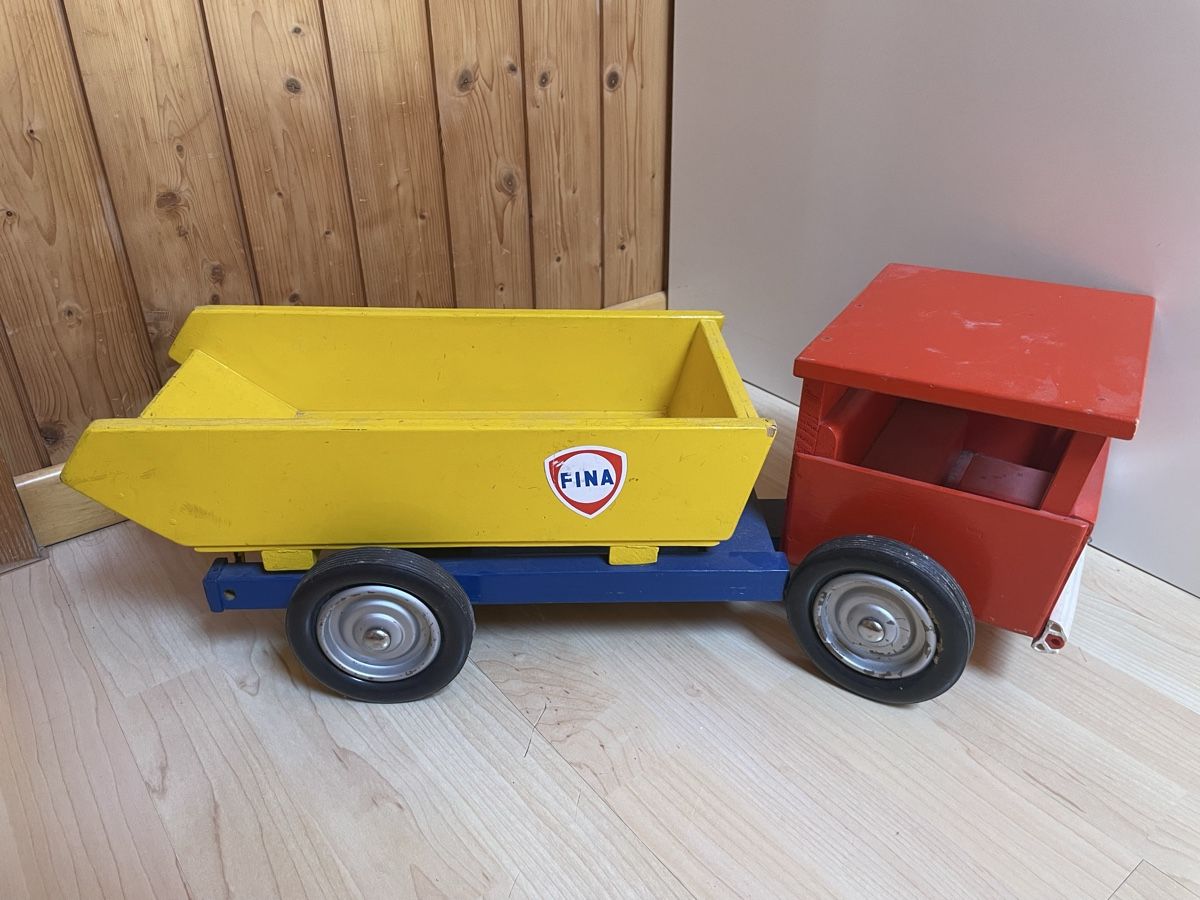 Wisa Gloria Giocattoli: Lastwagen von Wisa Gloria – Usato da Moosleerau venduto da kat_n9qs 2