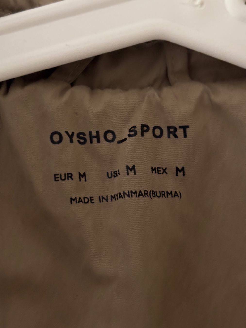 Oysho Cappotti: Trench Kamel M Oysho Sport – Usato da Fribourg venduto da dafral 3