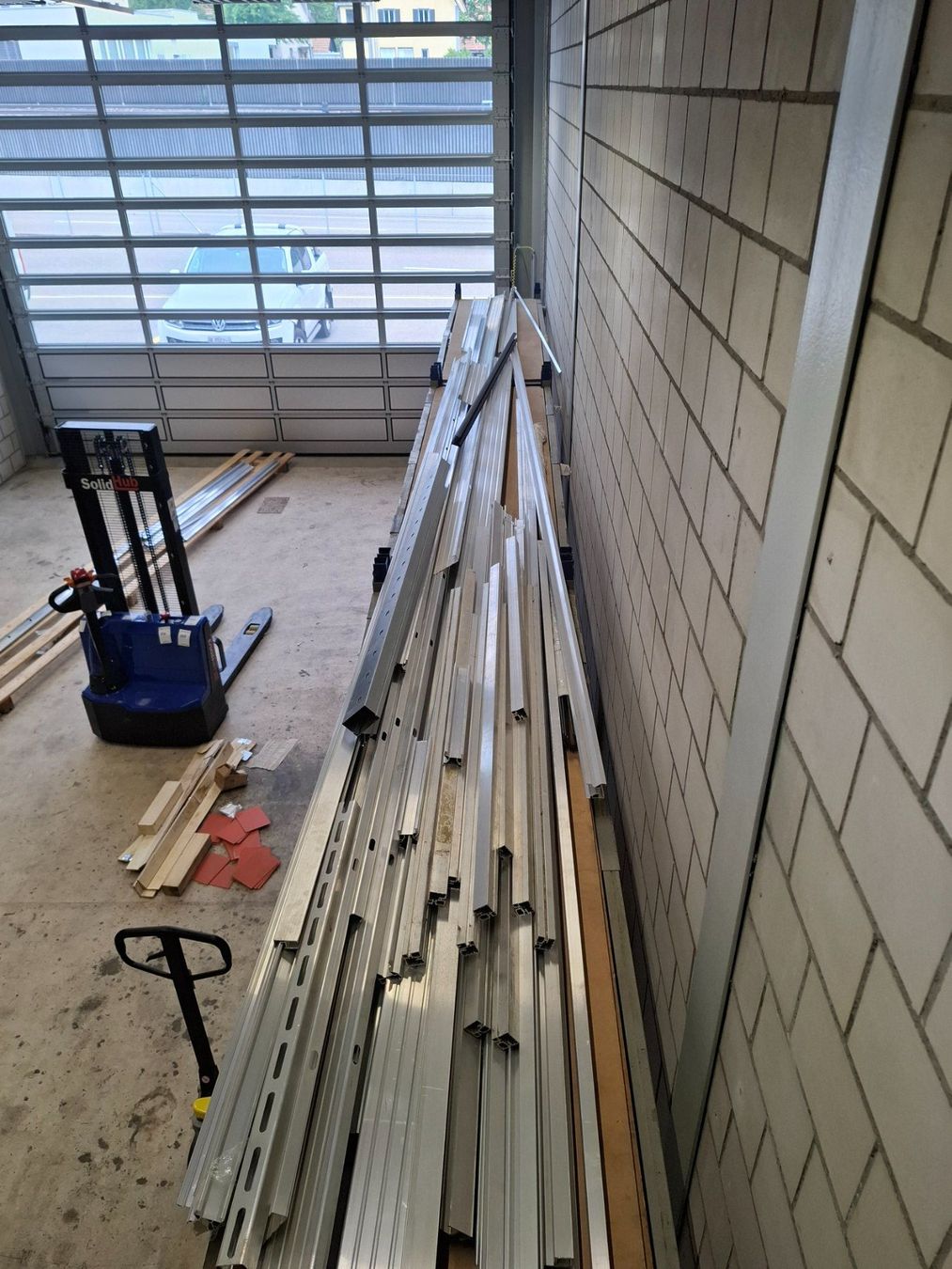 Profilati: 024 Diverse Aluminiumprofiele ca.250kg – Usato da Derendingen venduto da Meisterstuecke 9