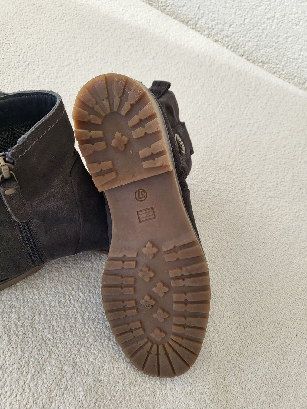Tommy Hilfiger Scarpe da donna: Tommy Hilfiger Stiefeletten – Usato da Oberdorf BL venduto da Pepsi05 2