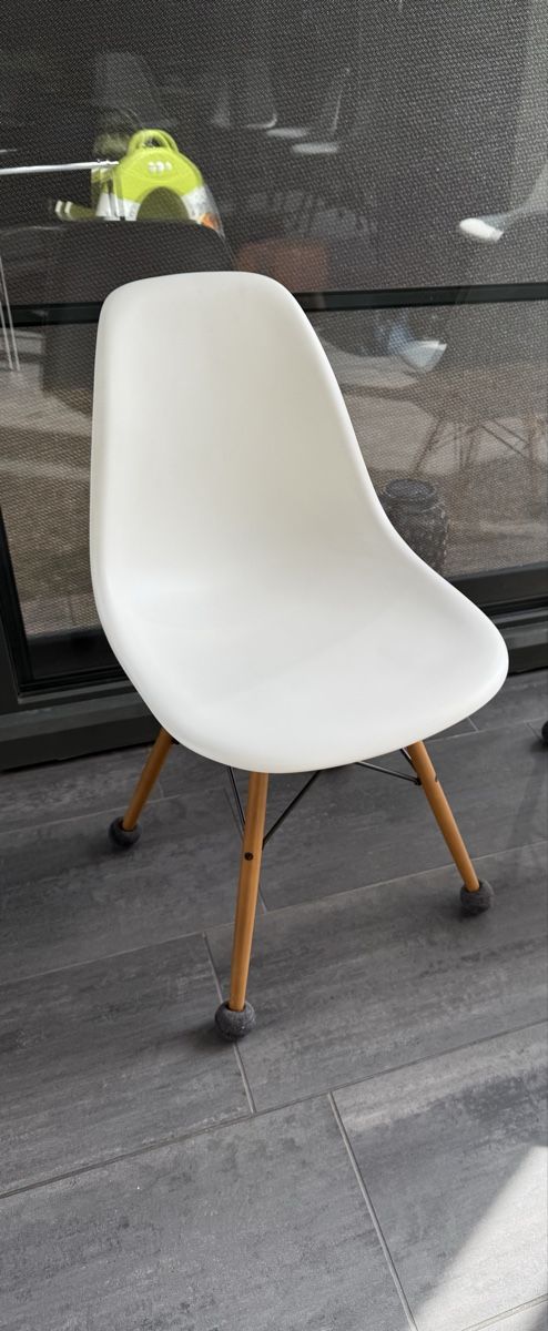 Vitra Sedie: Chaise design Vitra Eames  – Usato da Kleinbösingen venduto da kal_gjd6