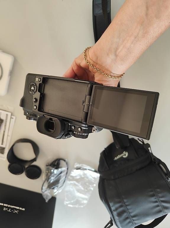 Fotocamera: Fujifilm X-T4 Kamera  – Usato da St. Gallen venduto da Rigoletto123 2